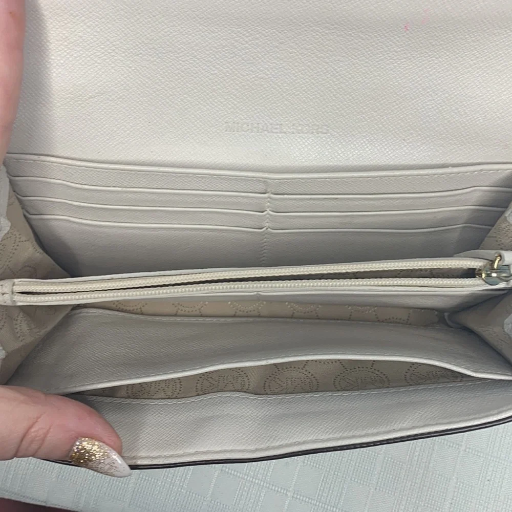 Michael Kors Fulton vanilla Flap Wallet